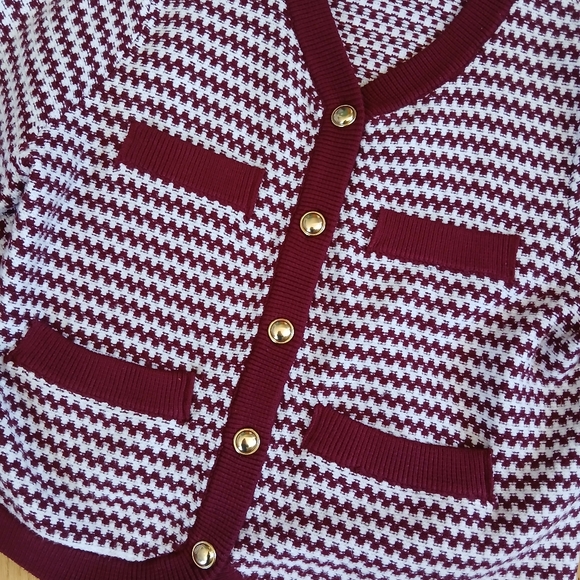 Maroon and White Striped Cardigan - Picture 3 of 3